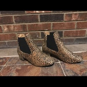 Sacred Heart Ankle Boot Size 8